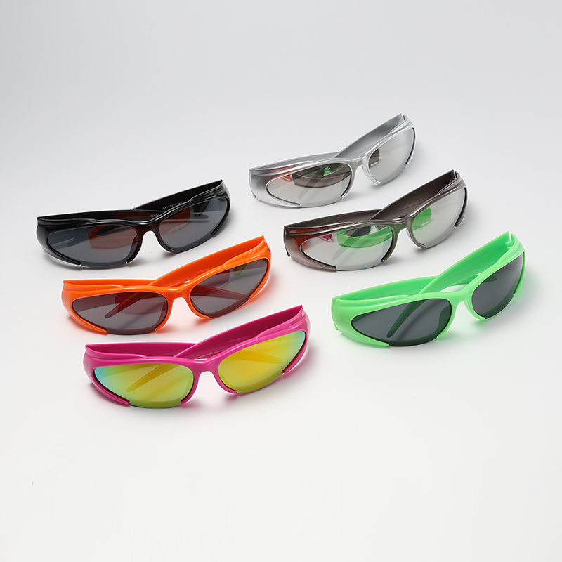 Protective Glasses Y2K Silver  – Cycling In City Bewertung und Preis